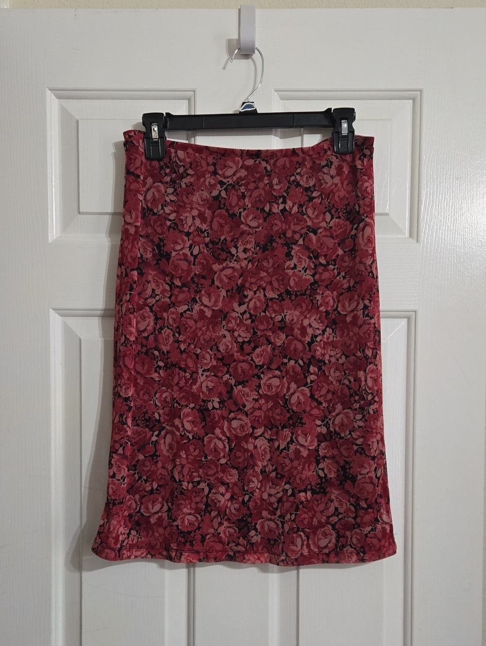 Vintage Express Floral Midi Skirt in Rose and Black